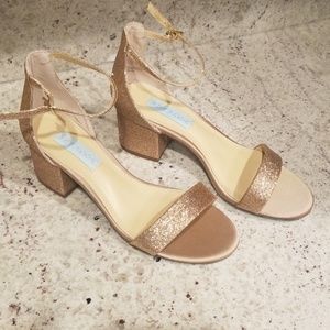 Betsey Johnson Gold Glitter Heels